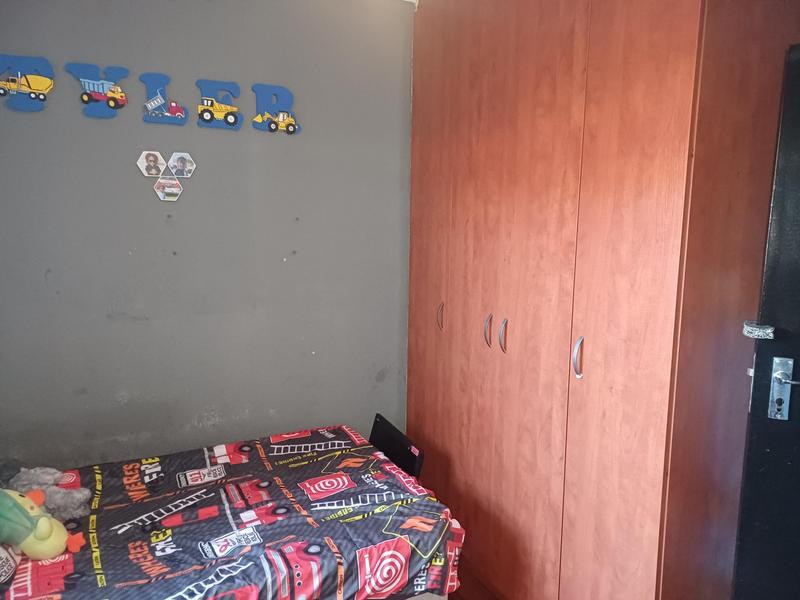 To Let 4 Bedroom Property for Rent in Morgenster Western Cape